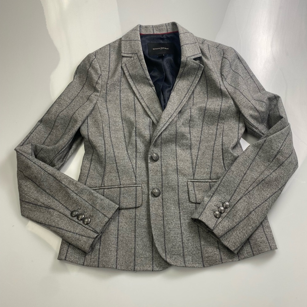 Banana Republic Gray Pinstripe Lightweight Blazer